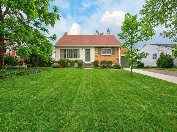 998 Vacationland Dr, Cincinnati, OH 45231