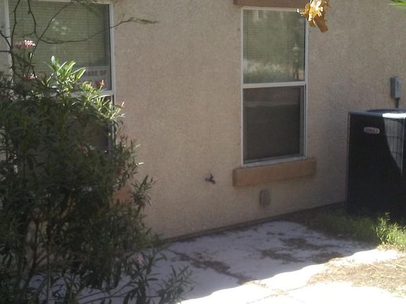 4th image of 228 Shy Dandelion St