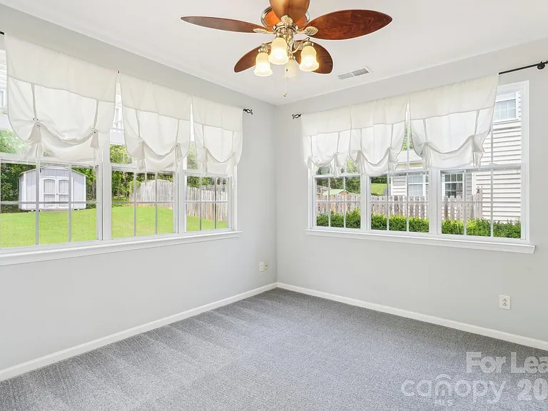 14417 Laurel Tree Ln — Photo 22