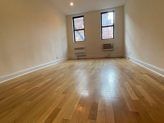 5th image of 321 E 66th St APT 3G