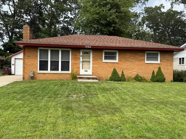 1962 Francis Ave, Muskegon, MI 49442