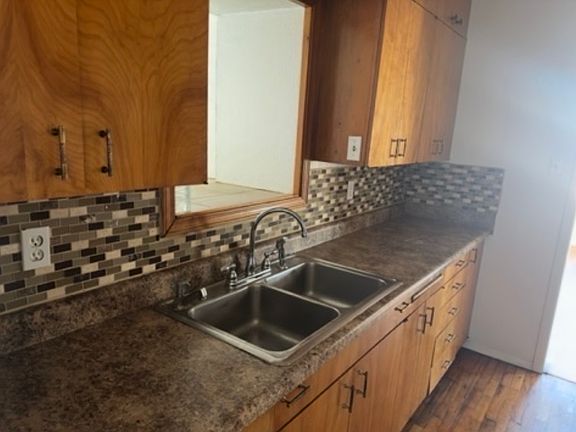 2nd image of 226 New Haven Dr #A