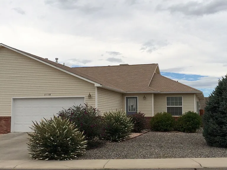 2127B Mead Ln — Photo 1