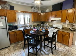 1124 Cambridge St #3A, Cambridge, MA 02139