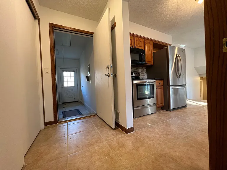 6995 Leytonstone Blvd — Photo 20
