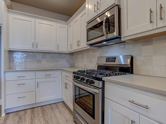 The Rivergrove - Kitchen