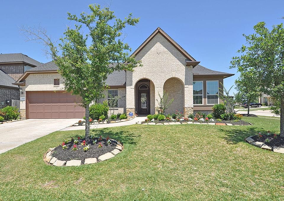 1st image of 26302 Langdon Ct