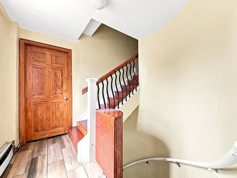 40 Spring Ave #2 — Photo 2