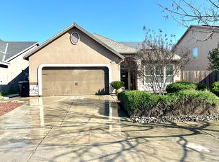 2012 W Crystal Avenue, Visalia, CA 93291