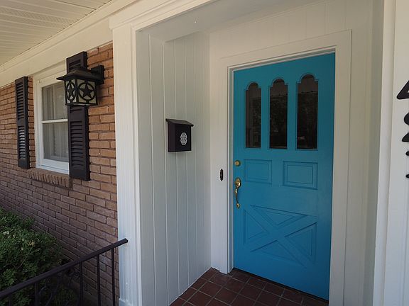 3rd image of 1421 Larkwood Dr