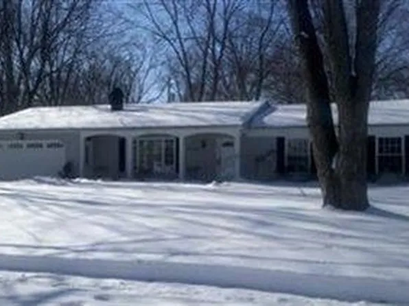 208 Parsons Dr, Avon Lake, OH 44012