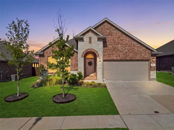 1812 Ruffian Rd, Granbury, TX 76049