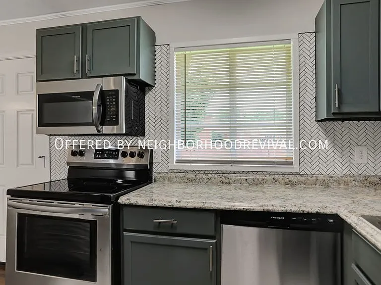 4342 Kimball Ave — Photo 8