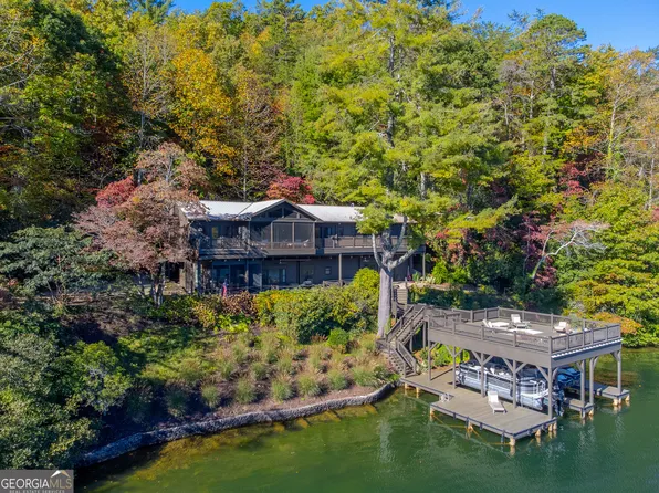 1349 Dicks Creek Rd, Clarkesville, GA 30523