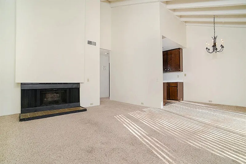 1 bed, 1.0 bath, 682 sqft, $1,223 — Photo 1