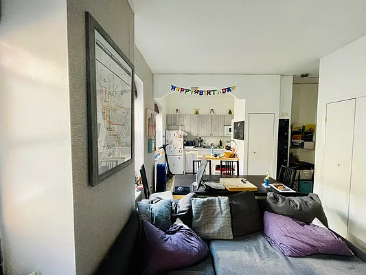 Rented by Douglas Elliman | media 23