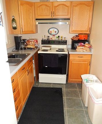 5th image of 647 River Dr SW