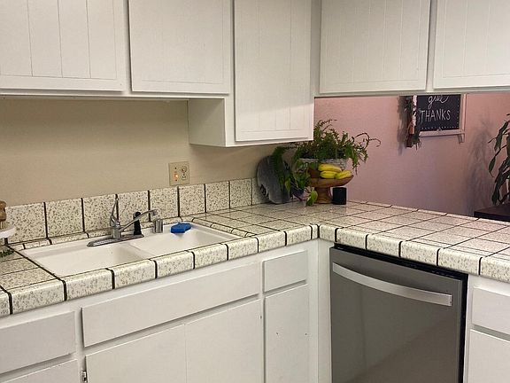 4th image of 1709 Midway Dr