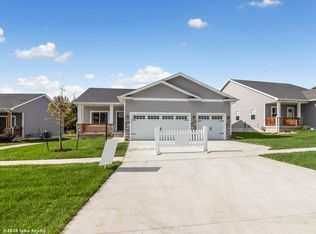 6472 NE 8th Ct, Des Moines, IA 50313