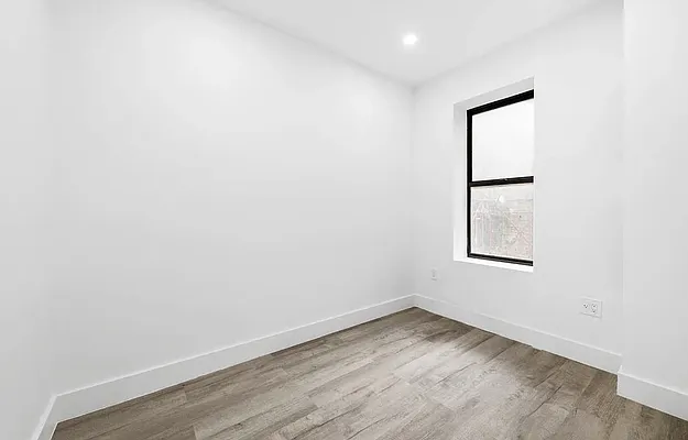 Rented by Corcoran | media 18