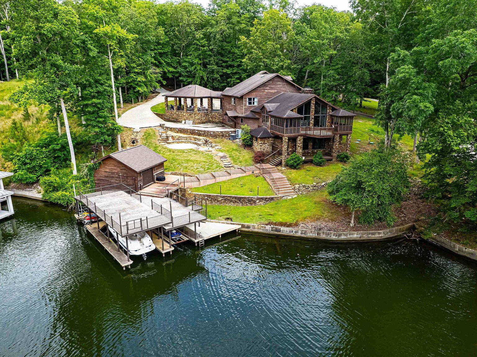 90 Fox Run Ct, Killen, AL 35645 | Zillow