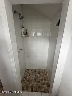 195 Bay Ave — Photo 6