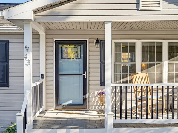 43 Bartley St, Staunton, VA 24401