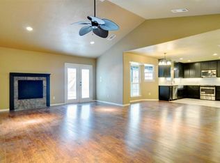 5361 Weddington Ct, Fort Worth, TX 76133