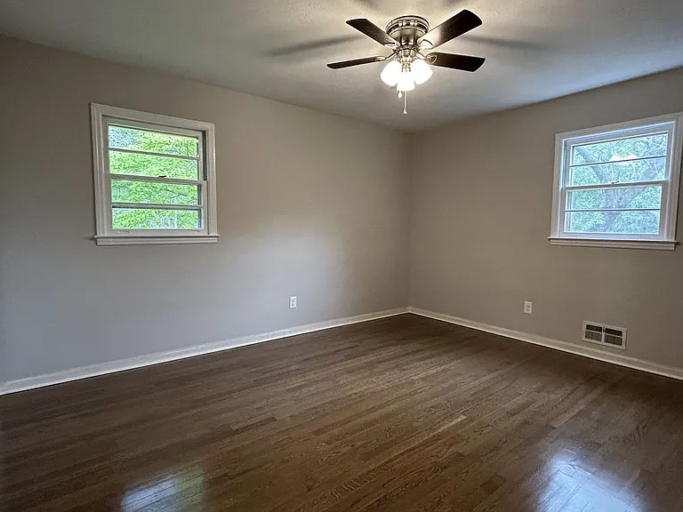 720 Jewel Pl SW — Photo 17