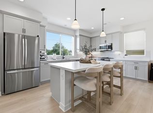 370 Volary Gln, Escondido, CA 92025