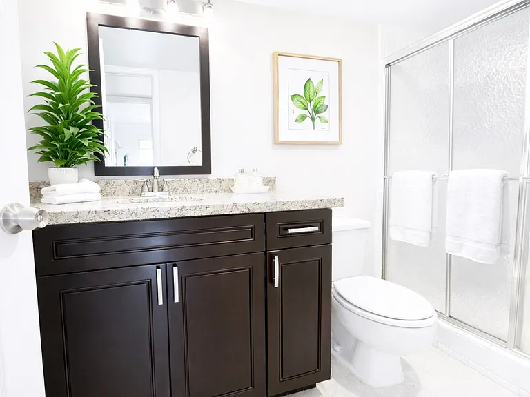 1905 Bermuda Cir #L4 — Photo 5