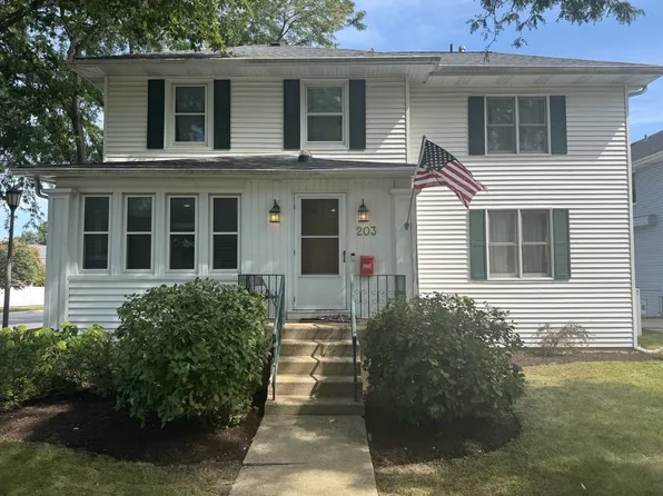 203 S Lombard Ave, Lombard, IL 60148