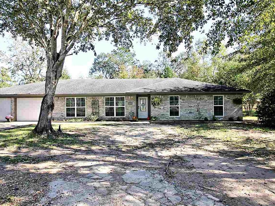 1st image of 110 Rolling Hills Dr