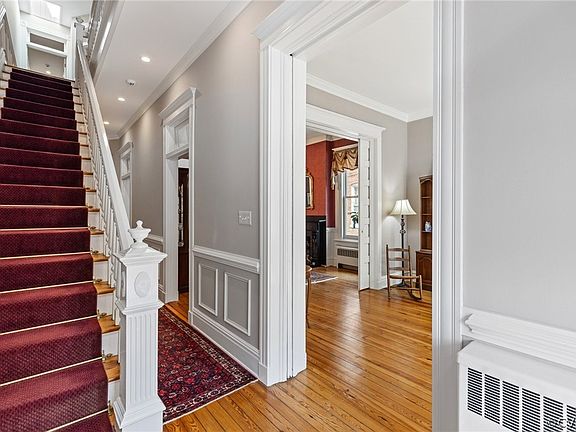 5th image of 310 W Granby St