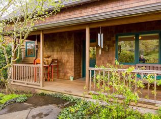 550 Crest Dr, Eugene, OR 97405