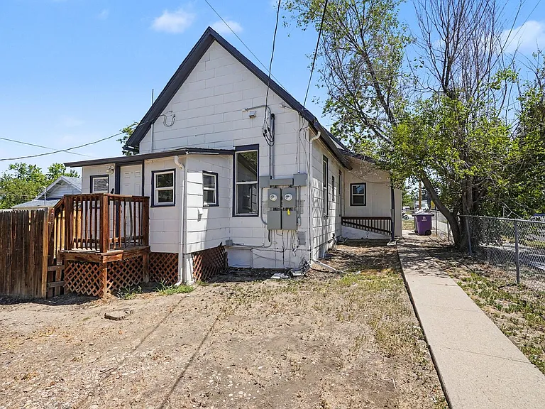 703 N Meade St — Photo 20