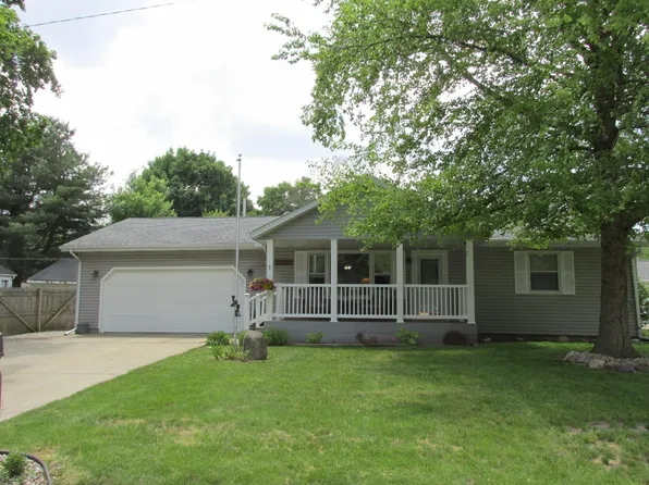 1216 Greenway St, La Porte, IN 46350