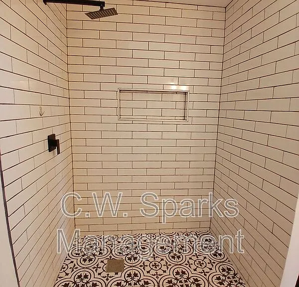 3610 Berrywood Cir — Photo 33