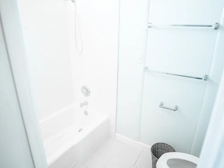 2-1078 Maple Ave — Photo 9