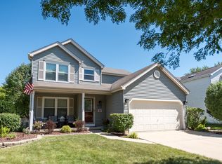 448 Mayfield Ln, Aurora, IL 60504