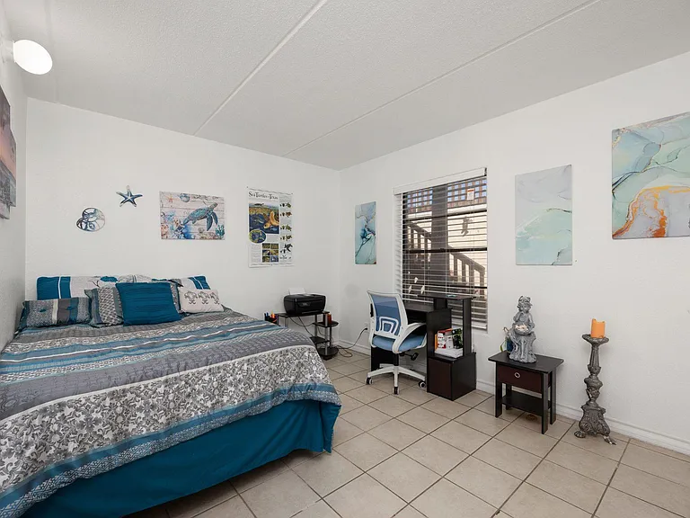 104 E Parade Dr #6 — Photo 12