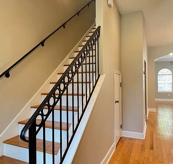 332 E Kaley St — Photo 5