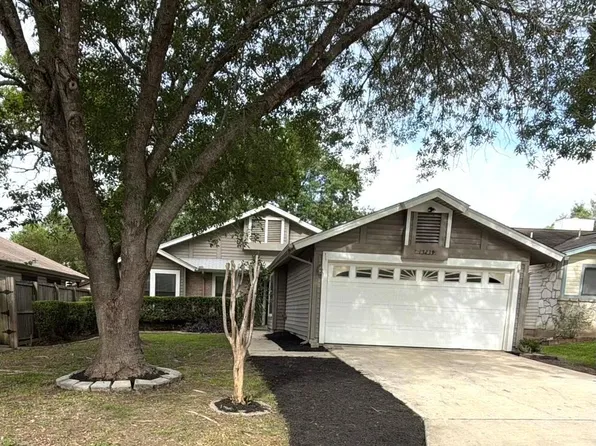 13239 LARKPLACE DR, San Antonio, TX 78233