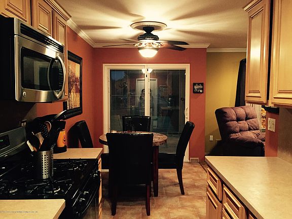 5th image of 619 Correll Ave #A