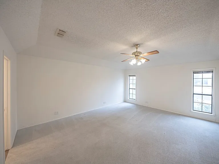 4007 Crestridge Dr — Photo 43