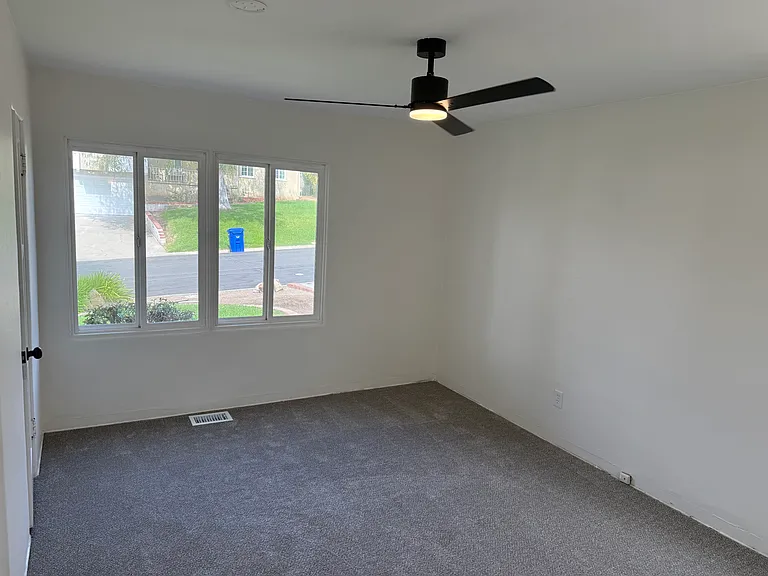 4343 Elma Ln — Photo 8