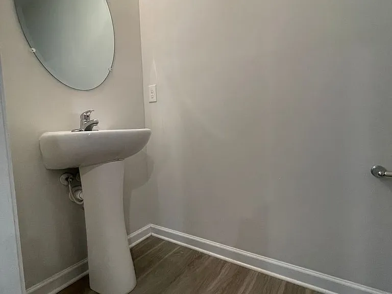 12 Saint Augustine Way — Photo 8