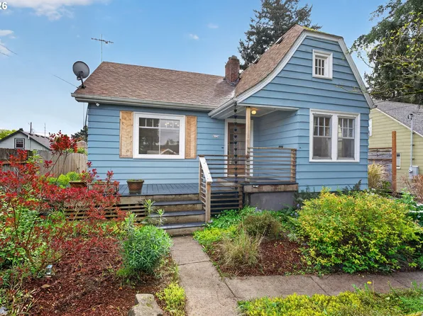 6136 NE Beech St, Portland, OR 97213