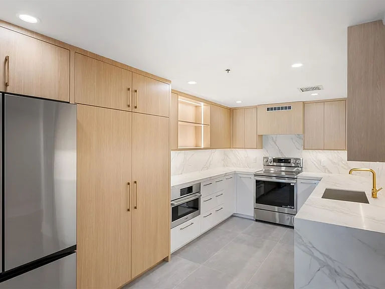 75-83 Cambridge Pkwy #101 — Photo 4
