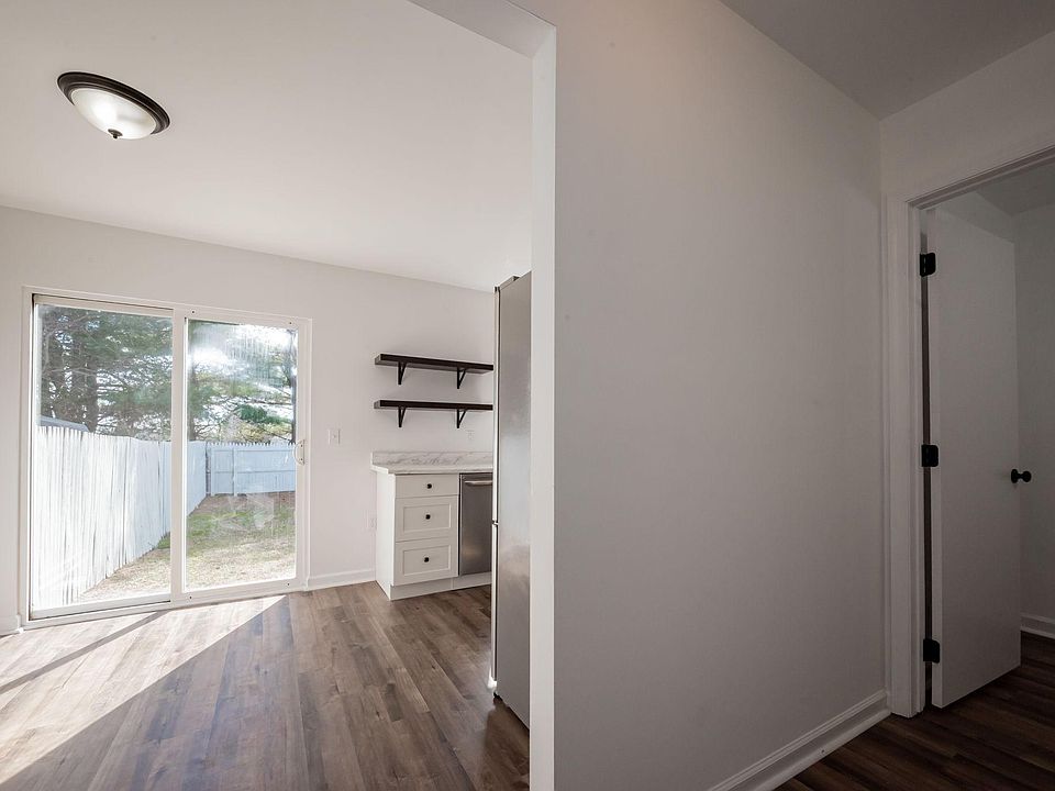 1st image of 112 Cole Blvd